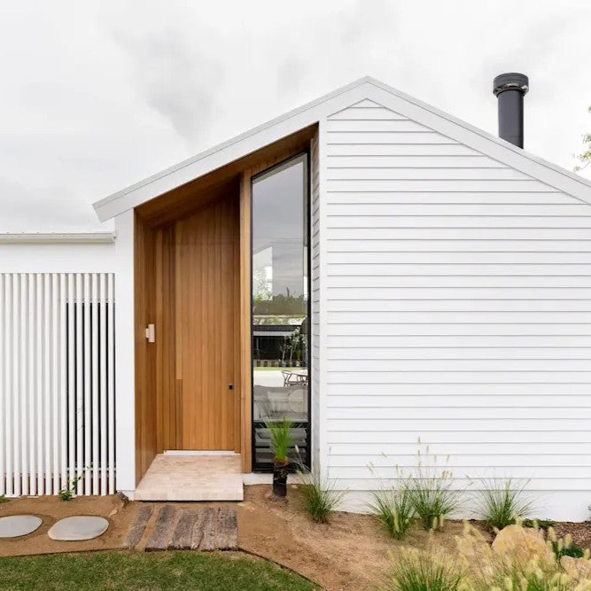 James Hardie 16mm Linea Weatherboard display home white