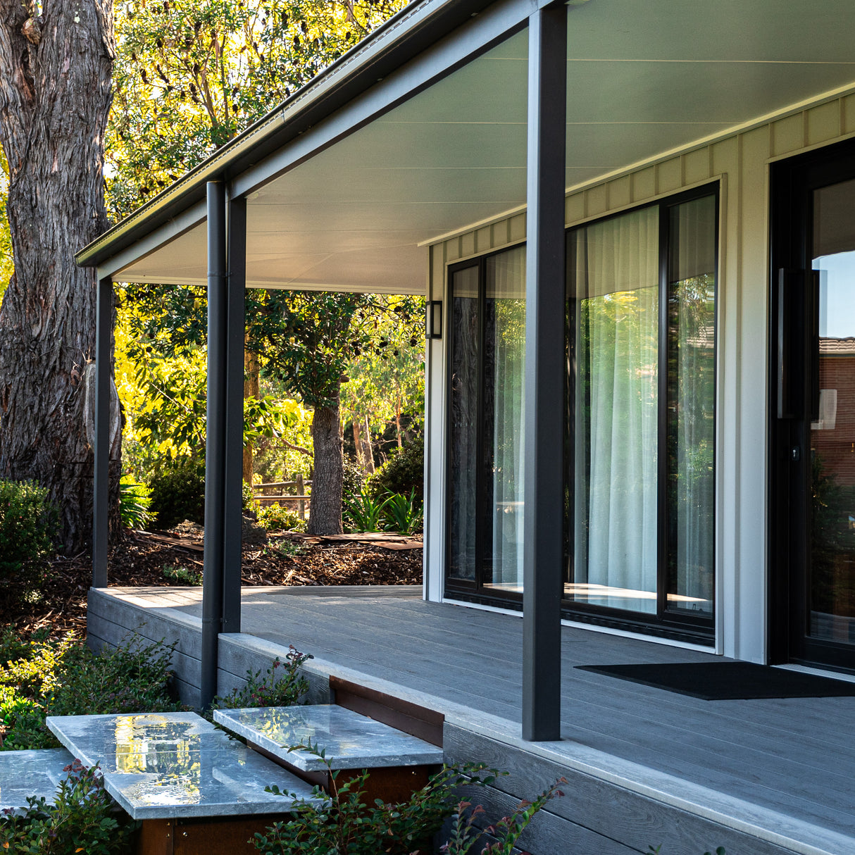 WoodEvo 200x32mm 3.6m ADVANCED Composite Decking Grooved Smoked Ash